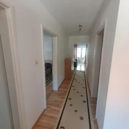Apartman Jaca 리브노
